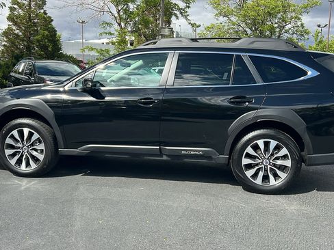 Certified 2025 Subaru Outback Limited AWD/4WD image 9