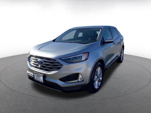 Used 2022 Ford Edge Titanium w/ Equipment Group 301A image 7