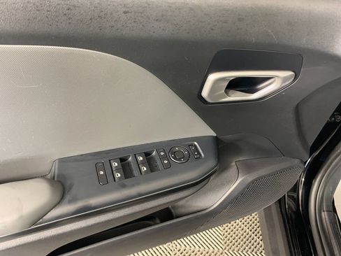 Used 2025 Kia K4 FWD image 12