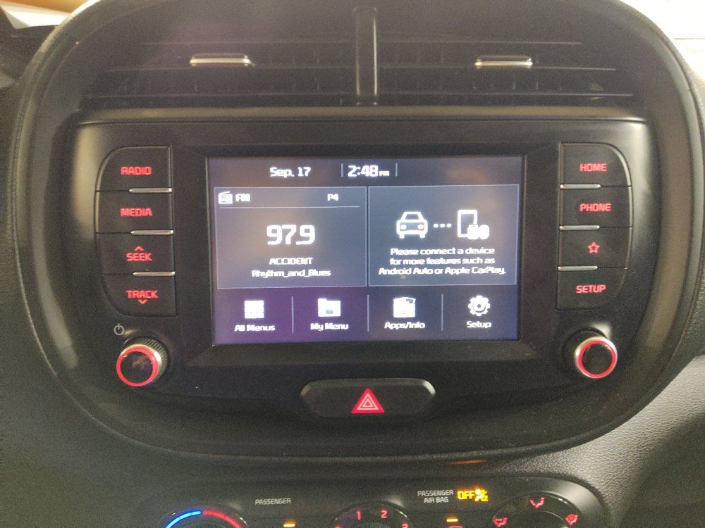 Used 2020 Kia Soul LX FWD image 25