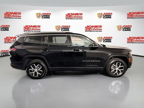 Used 2023 Jeep Grand Cherokee L Limited AWD/4WD image 17