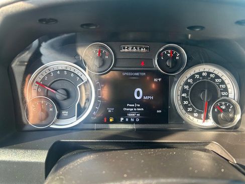 Used 2013 RAM 1500 Classic SLT w/ Premium Display Pkg image 14