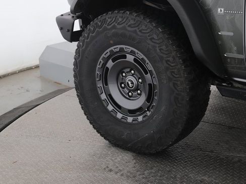 Used 2024 Ford Bronco Everglades image 13
