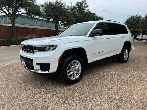 Used 2025 Jeep Grand Cherokee L Laredo w/ Luxury Tech Group I image 12