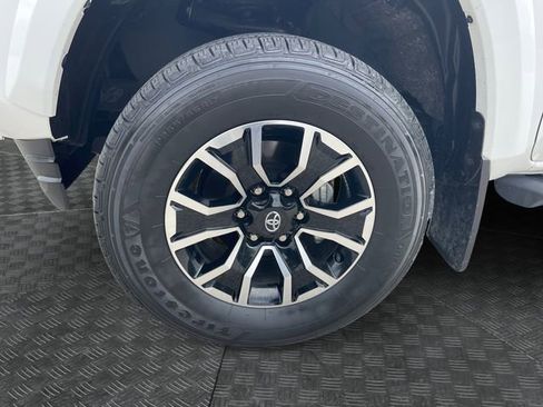 Used 2023 Toyota Tacoma TRD Sport w/ Black Out Package (TMS) AWD/4WD image 14