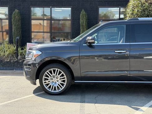 Used 2023 Ford Expedition Max Limited image 10