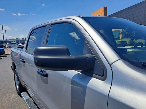 Used 2022 RAM 1500 Big Horn AWD/4WD image 32