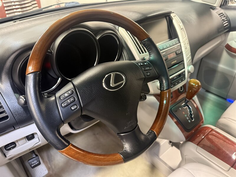 Used 2008 Lexus RX 400h AWD w/ Premium Plus Pkg image 19