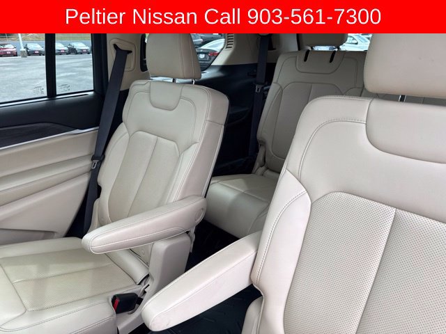 Used 2022 Jeep Grand Cherokee L Limited w/ Luxury Tech Group II RWD image 22