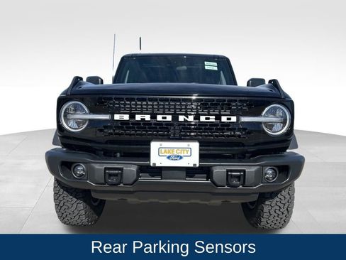 New 2025 Ford Bronco Badlands image 9