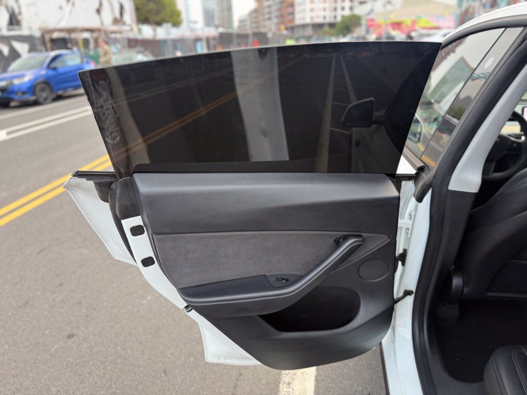 Used 2021 Tesla Model Y Long Range AWD/4WD image 9