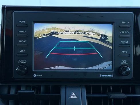 Used 2020 Toyota RAV4 LE image 27