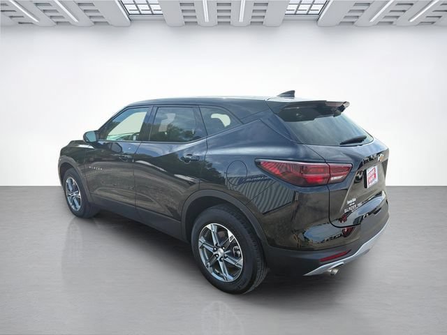 Used 2025 Chevrolet Blazer LT AWD/4WD image 7