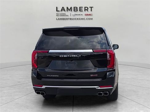 Used 2025 GMC Yukon XL Denali AWD/4WD image 4