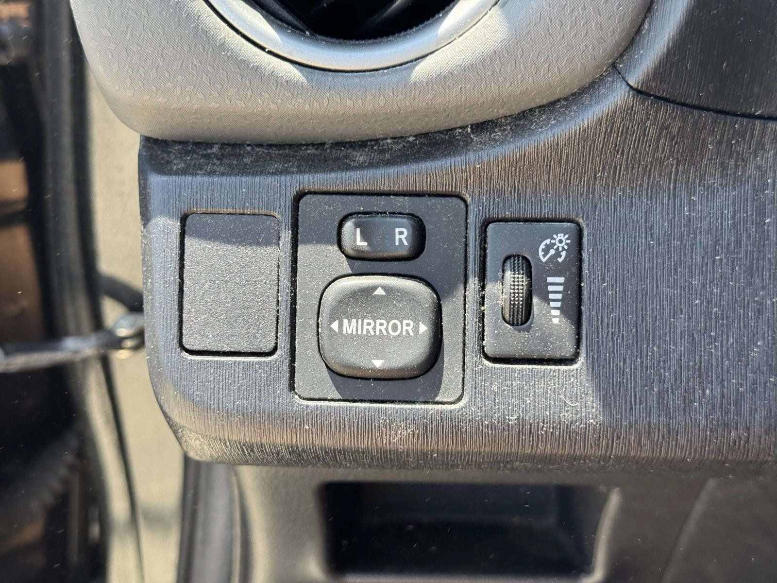 Used 2012 Toyota Yaris SE FWD image 16