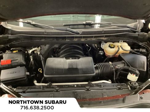 Used 2022 Chevrolet Tahoe Z71 w/ Luxury Package AWD/4WD image 13
