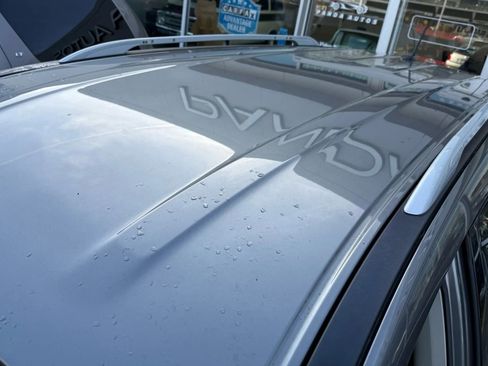 Used 2015 Nissan Pathfinder SL w/ SL Tech Package image 58