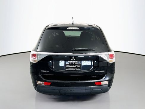 Used 2014 Mitsubishi Outlander ES FWD image 6