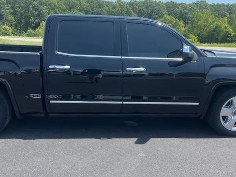 Used 2017 GMC Sierra 1500 Denali w/ Denali Ultimate Package AWD/4WD image 13
