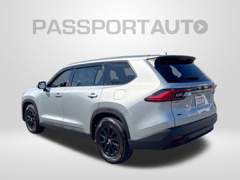 Certified 2024 Toyota Grand Highlander AWD image 4