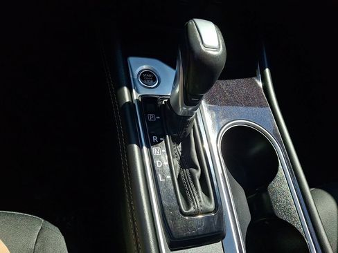 Certified 2024 Nissan Altima 2.5 SV w/ SV Premium Package FWD image 17