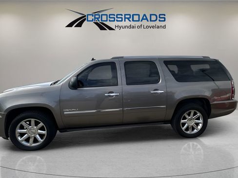 Used 2011 GMC Yukon XL Denali image 8