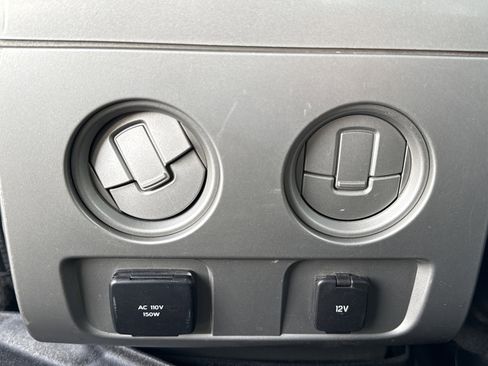 Used 2012 Ford F150 Lariat w/ Lariat Chrome Pkg image 26