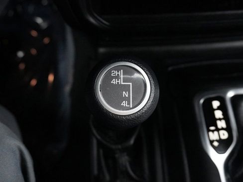 Used 2022 Jeep Gladiator Sport AWD/4WD image 45