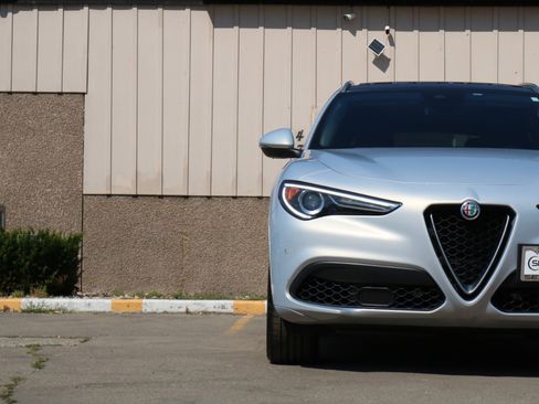 Used 2020 Alfa Romeo Stelvio Ti w/ Active Blind Spot Package image 4