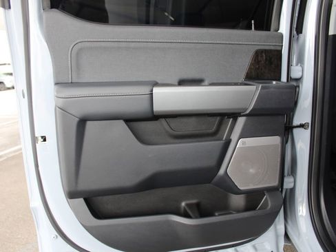 Used 2025 Ford F250 Lariat w/ FX4 Off-Road Package AWD/4WD image 49