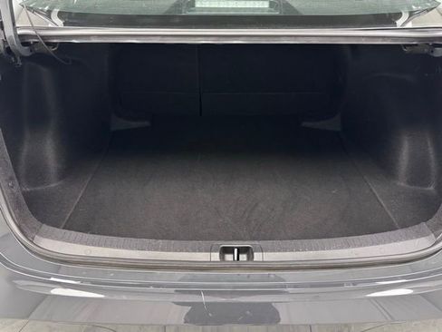 Used 2024 Toyota Corolla LE image 33