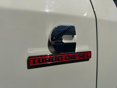 Used 2022 RAM 3500 Limited AWD/4WD image 12
