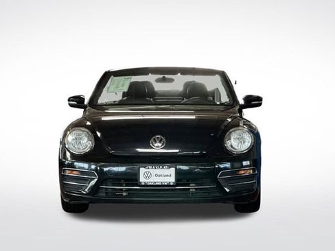 Used 2018 Volkswagen Beetle 2.0T S FWD image 10