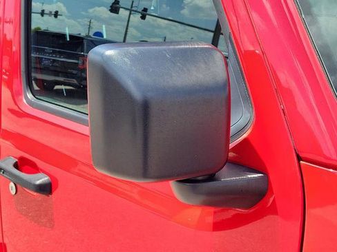 Used 2021 Jeep Gladiator Rubicon AWD/4WD image 10