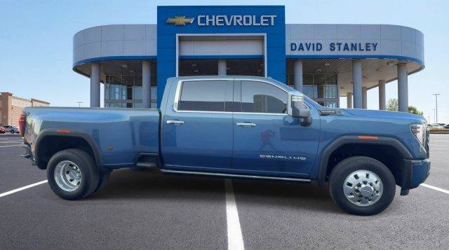 Used 2026 GMC Sierra 3500 Denali Ultimate AWD/4WD image 9