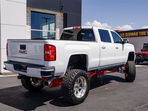 Used 2015 GMC Sierra 2500 SLT w/ Duramax Plus Package AWD/4WD image 10