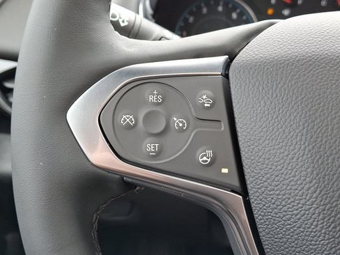 Used 2023 Chevrolet Traverse RS image 22