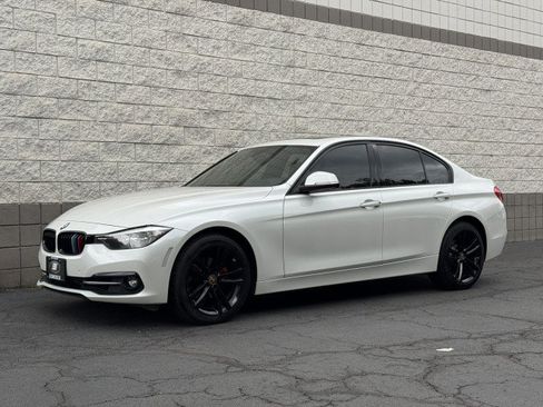 Used 2016 BMW 328i Sedan RWD image 11