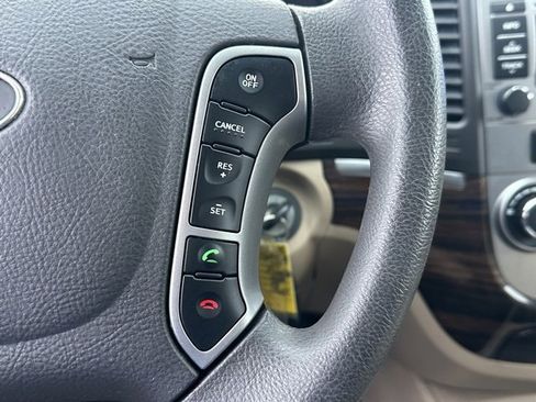 Used 2011 Hyundai Santa Fe GLS image 39