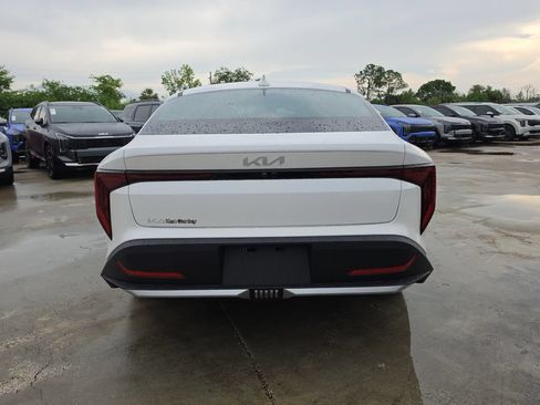 New 2026 Kia K4 FWD image 7