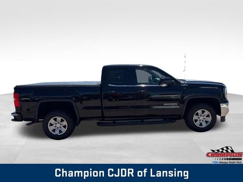 Used 2017 GMC Sierra 1500 SLE AWD/4WD image 9