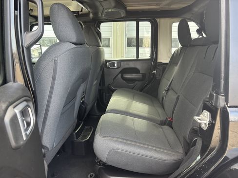 Used 2024 Jeep Wrangler Sport S w/ Convenience Group AWD/4WD image 15