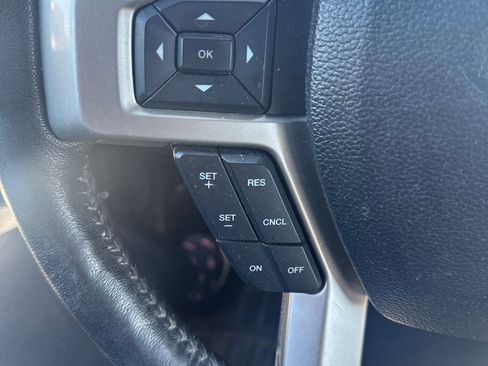 Used 2020 Ford F150 Lariat w/ Equipment Group 502A Luxury AWD/4WD image 14