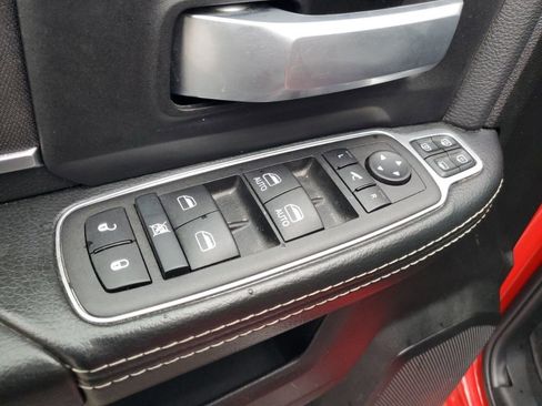 Used 2024 RAM 2500 Big Horn w/ Bed Utility Group image 9