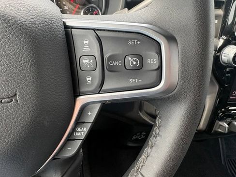 Used 2025 RAM 2500 Big Horn AWD/4WD image 18