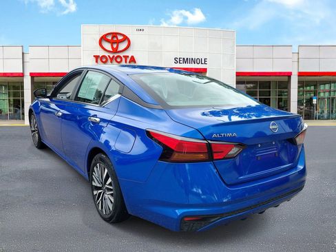 Used 2025 Nissan Altima 2.5 SV FWD image 4