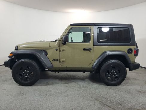Used 2025 Jeep Wrangler Sport image 4