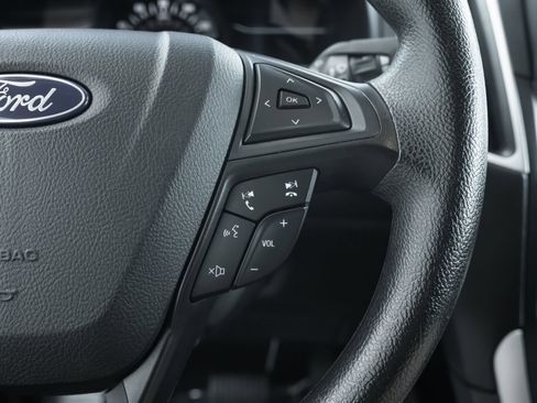 Used 2023 Ford Edge SE image 18