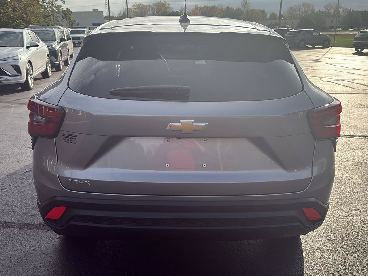 Used 2025 Chevrolet Trax LS w/ Driver Confidence Package FWD image 4