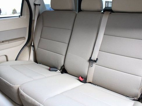 Used 2010 Ford Escape XLT image 18